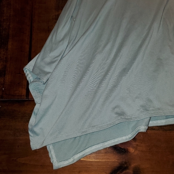 SEAFOAM green blue tunic sharkbite short sleeve top Medium - Picture 2 of 8